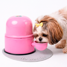 Vida Mansa Water Dispenser 47.3 oz / 1400 ml - for Dogs and Cats (No Wet Fur) Pink